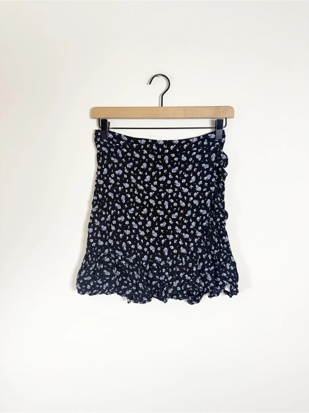Madewell Rufflewrap Mini Skirt Baby’s Breath Floral Black Blue Size 00
